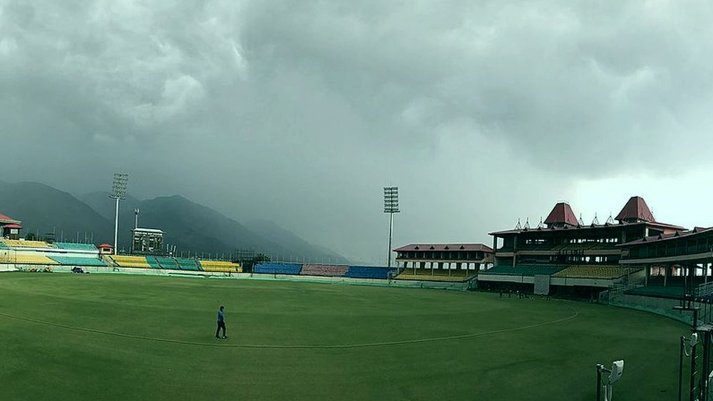 Death over bowler venue filter matrix for IPL 2026